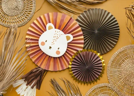 Decorative Paper Rosettes "Lion", 26, 35 and 43 cm, 3 pcs