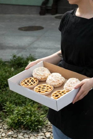 Transport carton, foldable, for pastries, 40 x 30 x 8 cm, 50 pcs