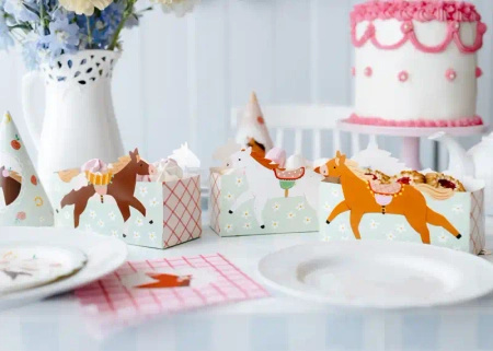 Paper Snack Boxes "Horses", 17 × 11 × 7.5 cm, 3 pcs