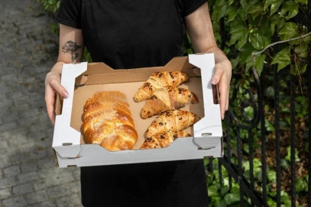 Transport carton with rim, foldable, for pastries, 32 x 21 x 8 cm, 50 pcs
