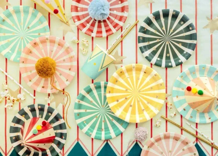 Striped Paper Plates "Circus", diameter 18 cm, assorted, 6 pcs